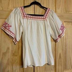 Great light and flowy embroidered top